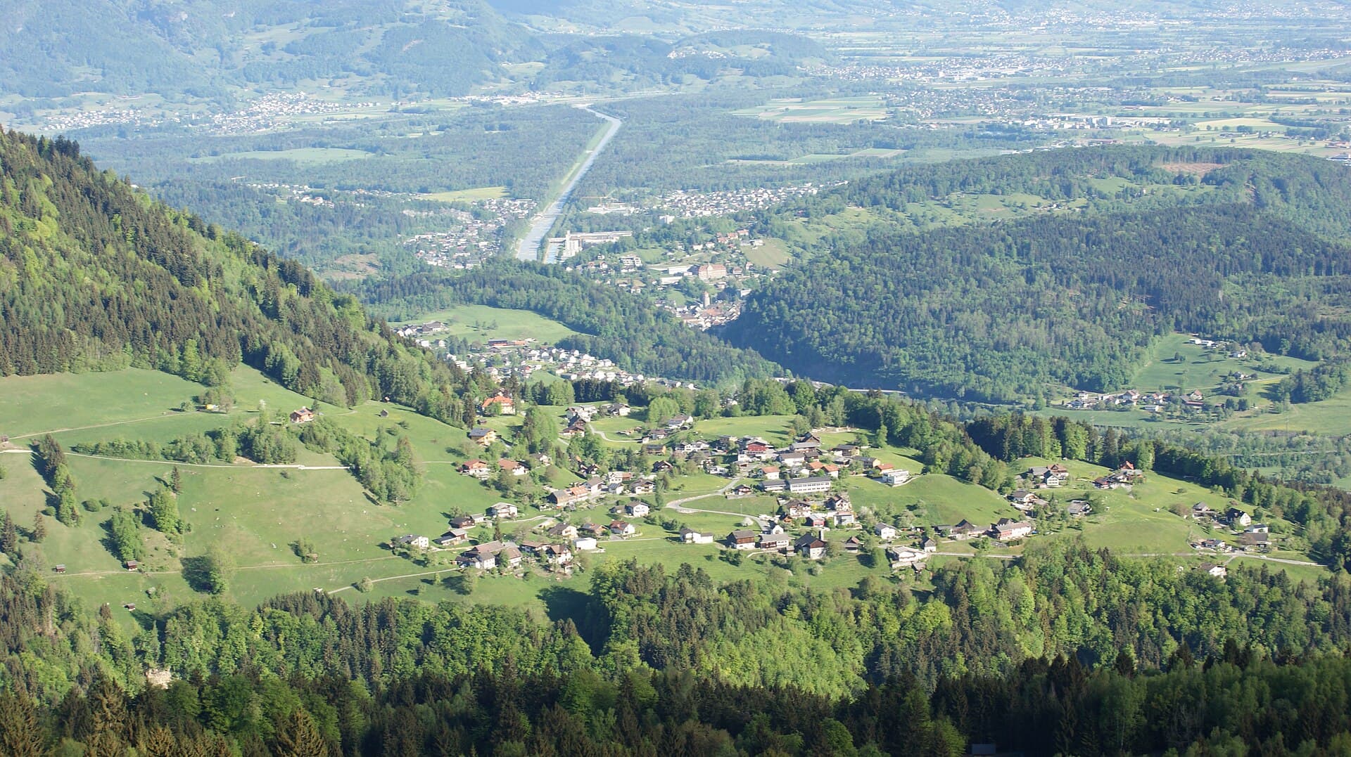 Blick vom Bazoraberg über Frastanz-Amerlügen ins Rheintal, Vorarlberg